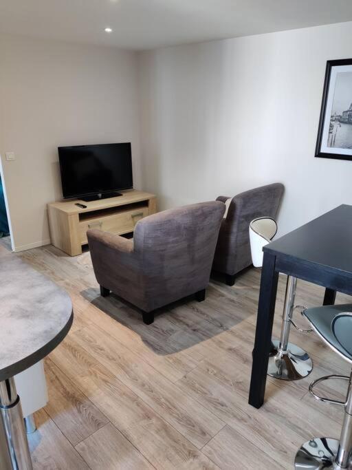 Appartement Cosy Avec Parking Proche Gare Dombasle-sur-Meurthe Esterno foto